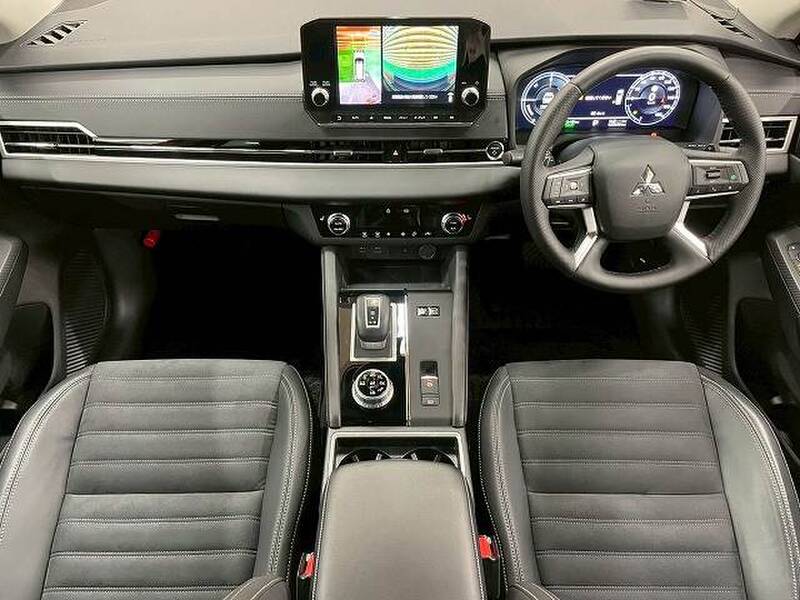 MITSUBISHI OUTLANDER PHV
