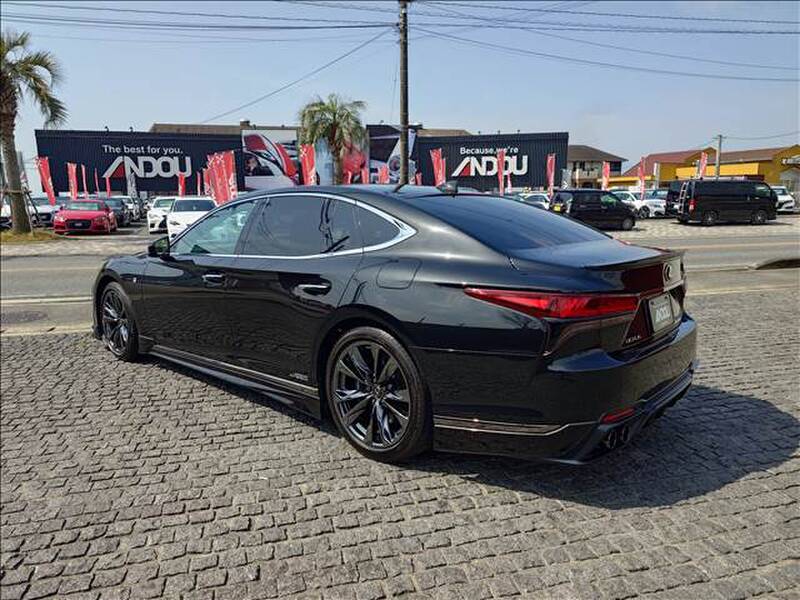 LEXUS LS