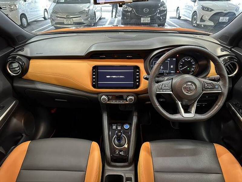 NISSAN KICKS