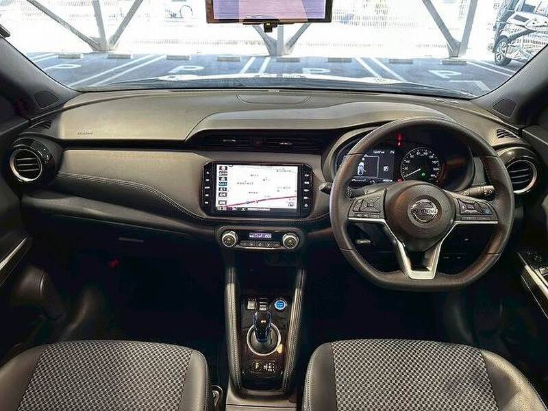 NISSAN KICKS