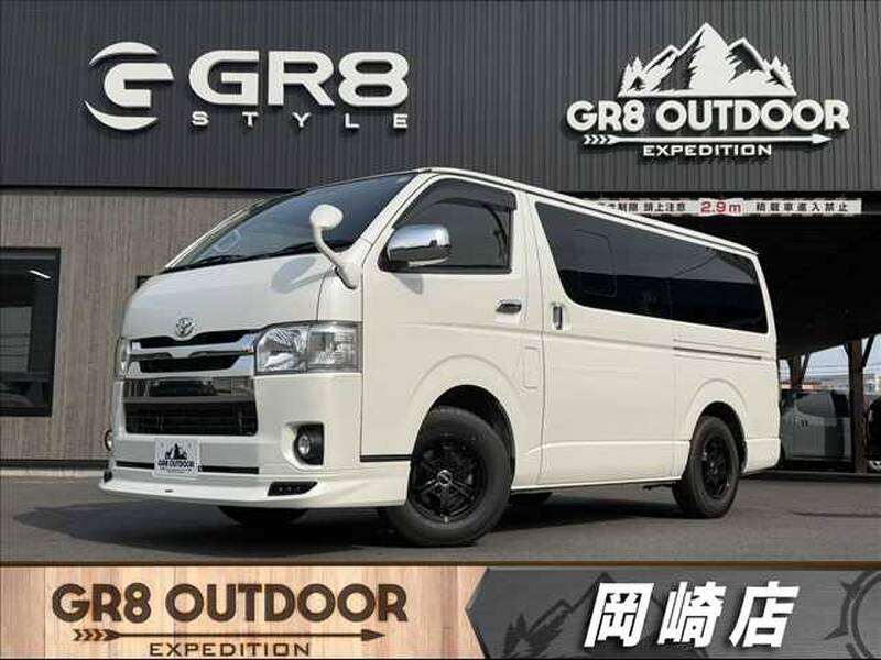 TOYOTA REGIUS ACE VAN