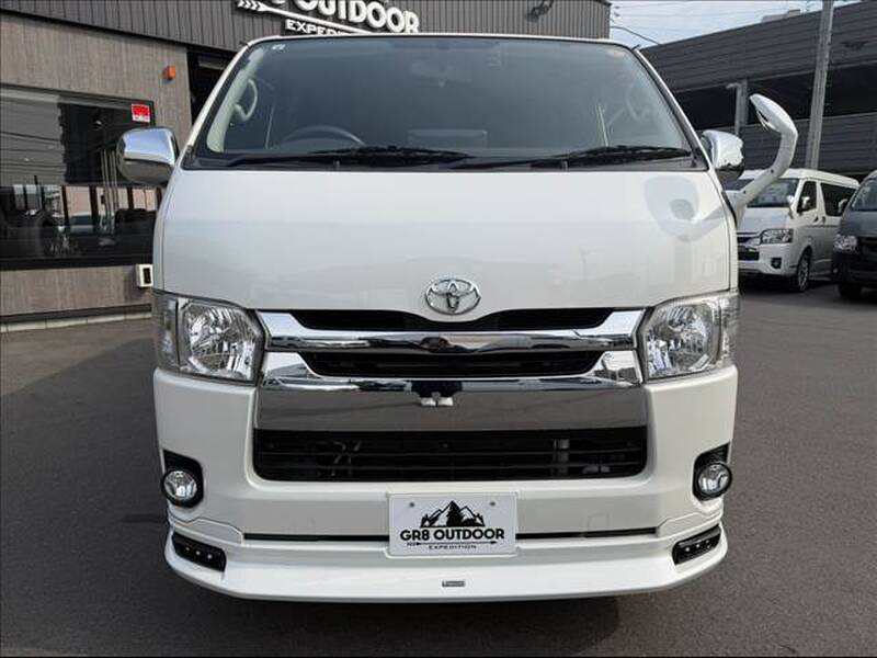 TOYOTA REGIUS ACE VAN