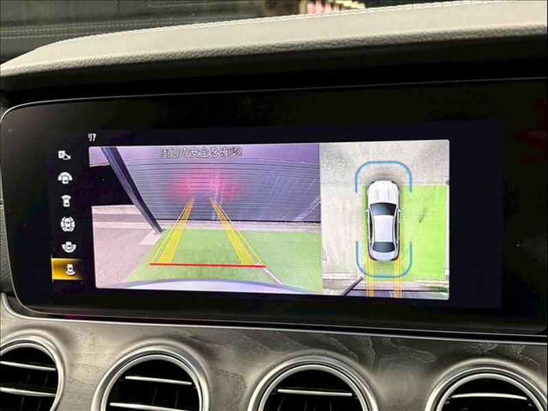 MERCEDES BENZ E-CLASS Sedan