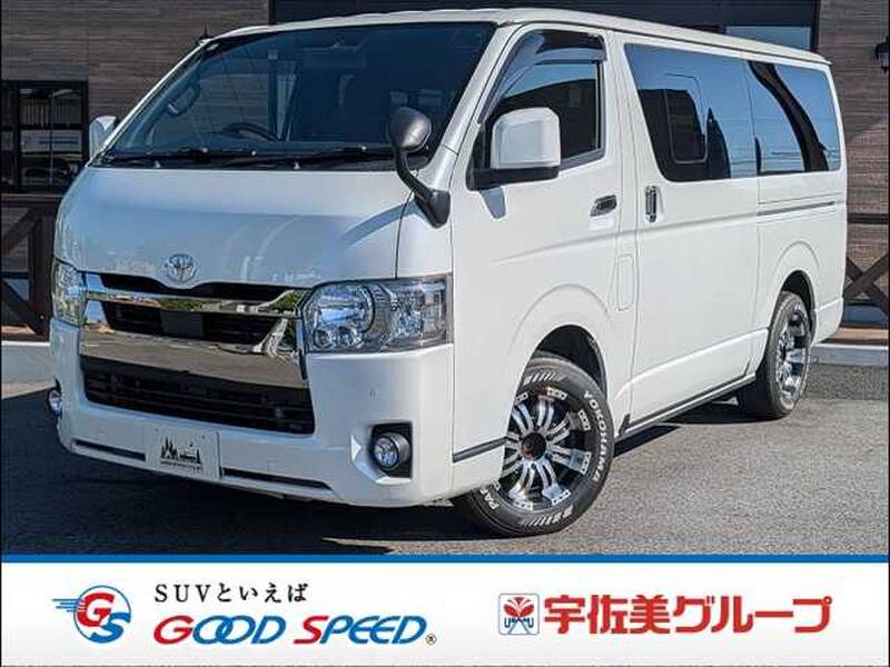 TOYOTA HIACE VAN