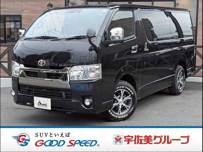 TOYOTA HIACE VAN