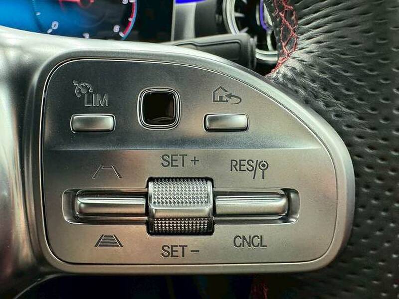 MERCEDES BENZ CLA-CLASS Shooting Brake