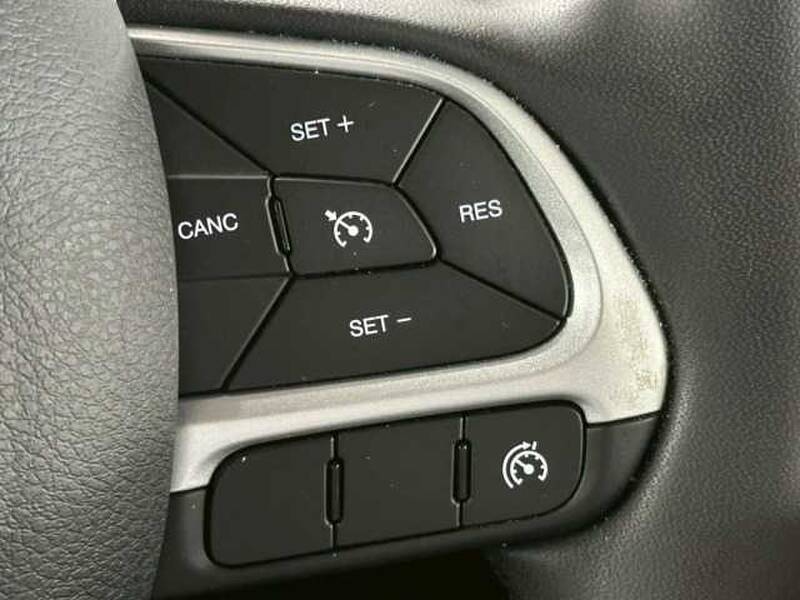 CHRYSLER JEEP RENEGADE