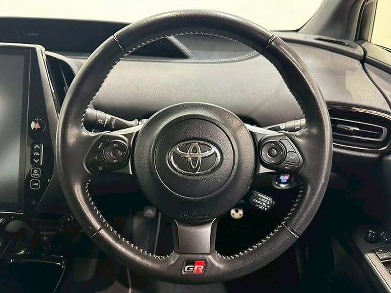 TOYOTA PRIUS PHV