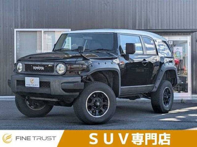 TOYOTA FJ CRUISER