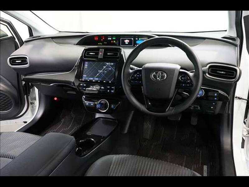 TOYOTA PRIUS PHV