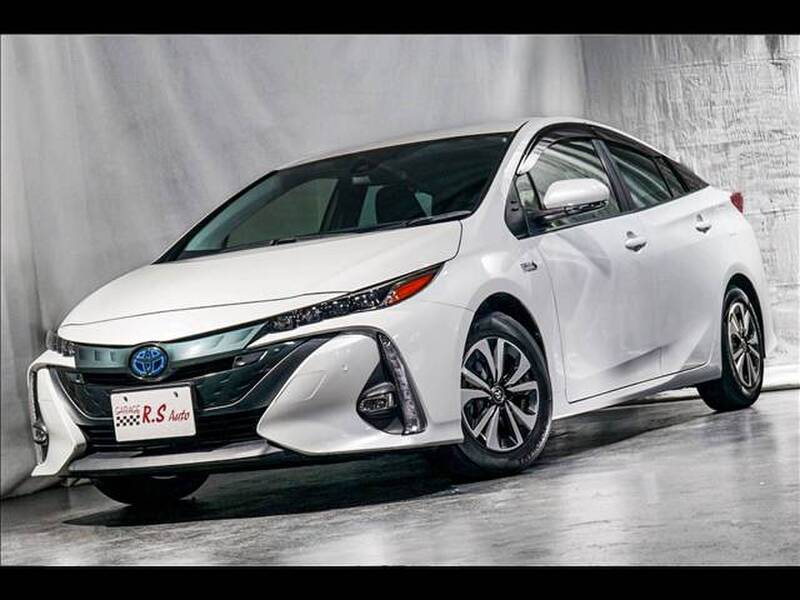 TOYOTA PRIUS PHV