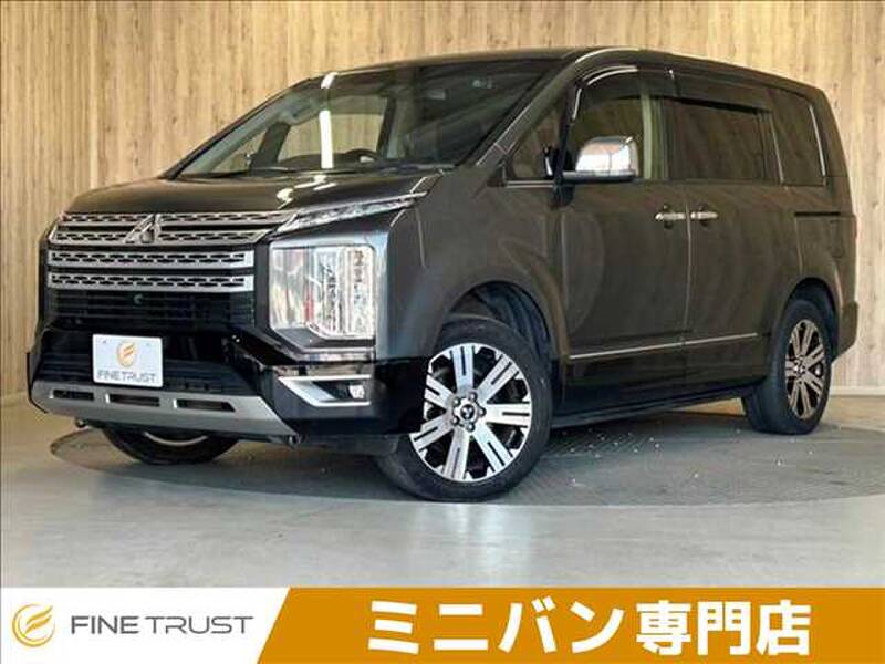 MITSUBISHI DELICA D5