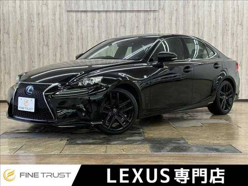 LEXUS IS