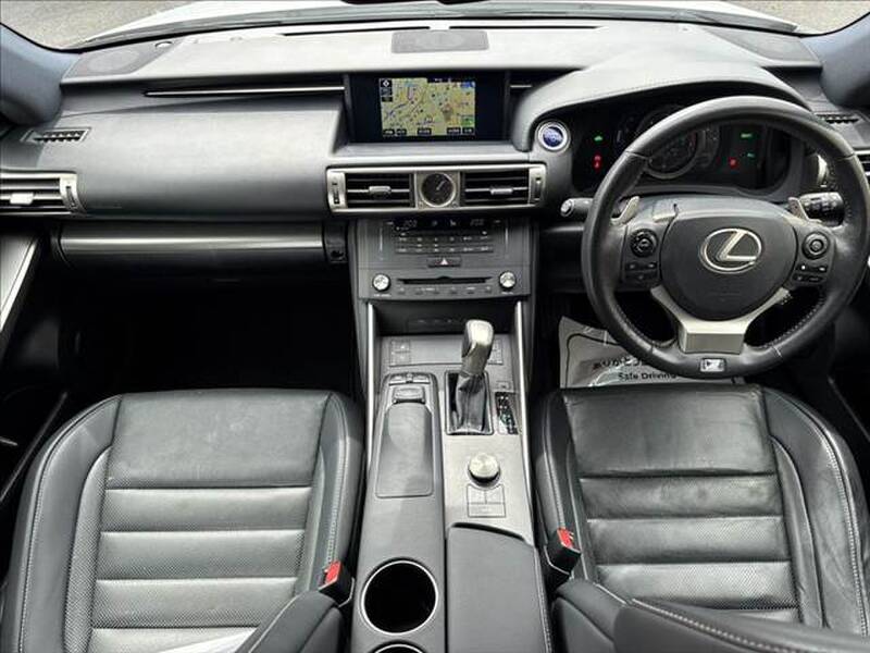 LEXUS IS