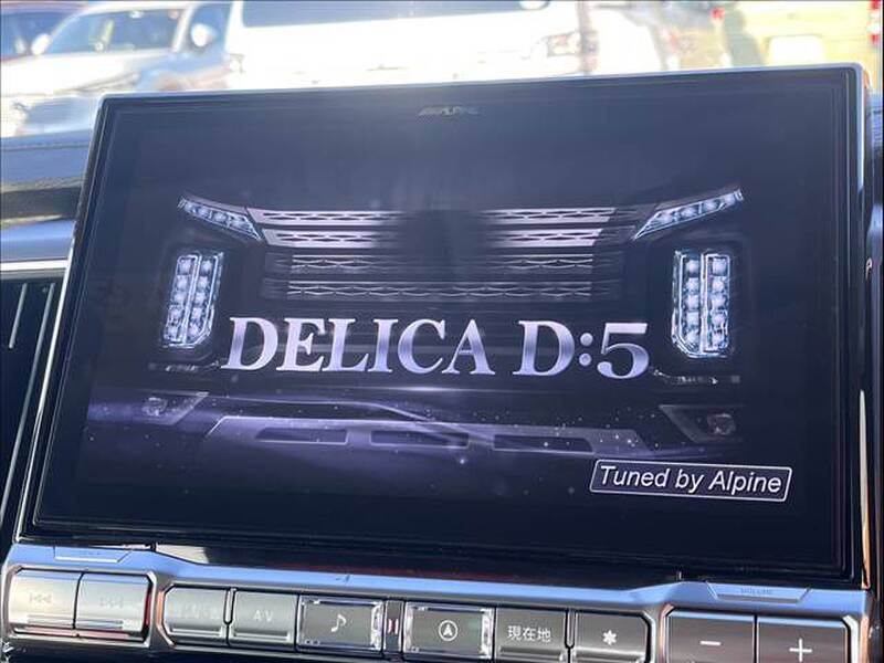MITSUBISHI DELICA D5