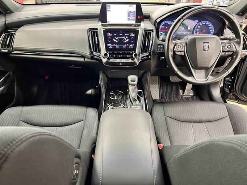 TOYOTA CROWN