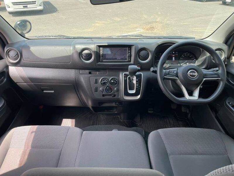 NISSAN CARAVAN (URVAN)