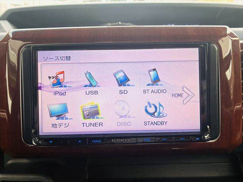 DAIHATSU WAKE