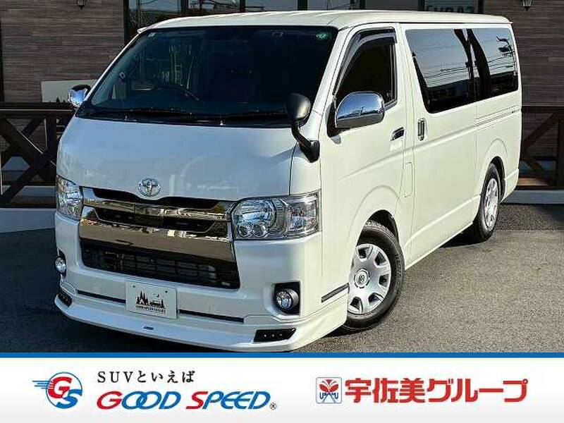 TOYOTA HIACE VAN