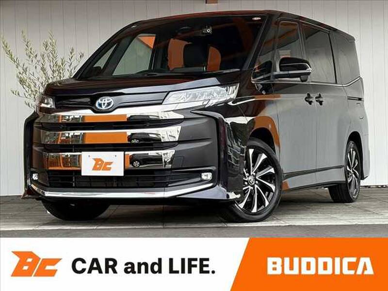 TOYOTA NOAH