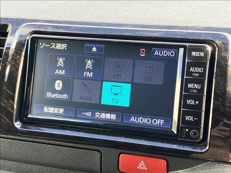TOYOTA HIACE VAN