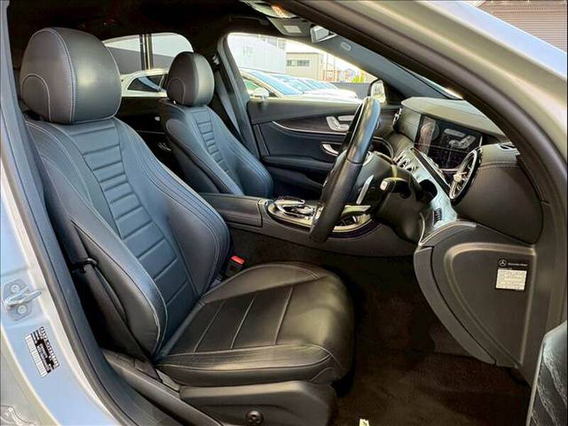MERCEDES BENZ E-CLASS Sedan