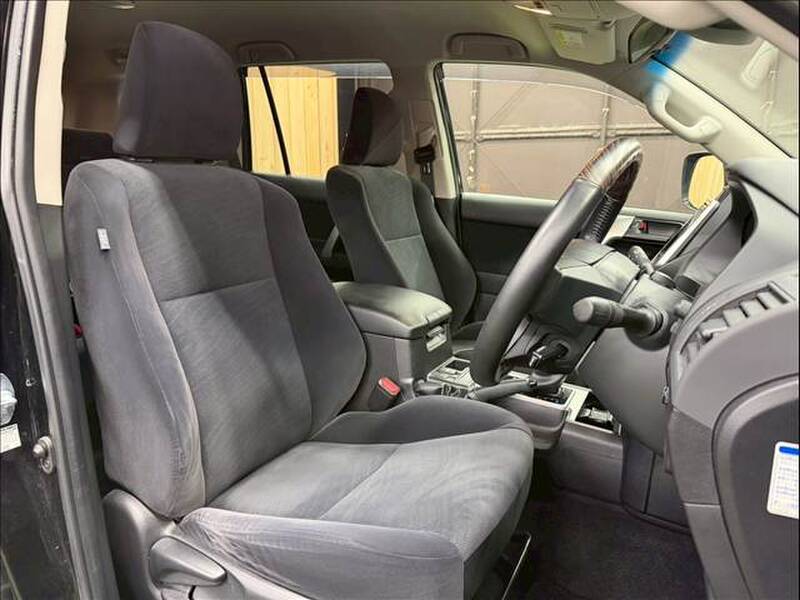 TOYOTA LAND CRUISER PRADO (LEXUS GX400)