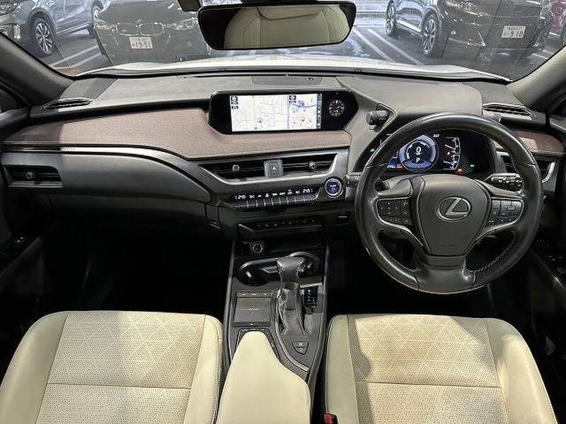 LEXUS UX