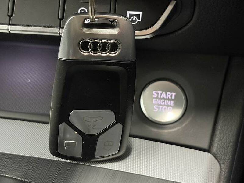 AUDI 0