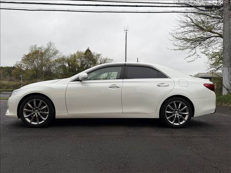 TOYOTA MARK X
