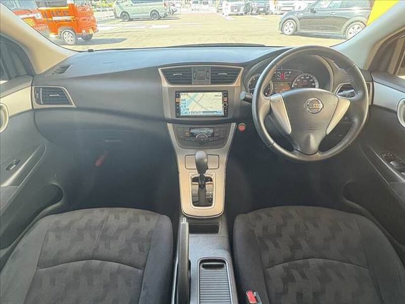 NISSAN SYLPHY