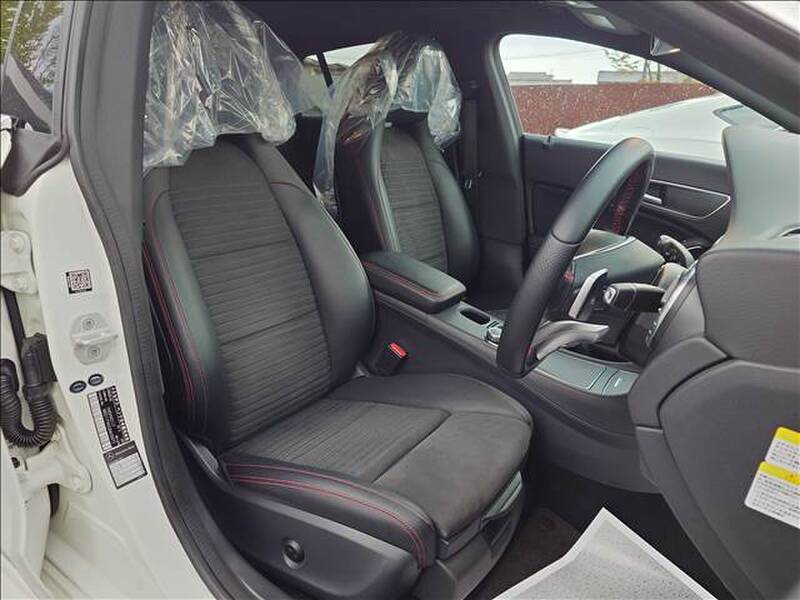 MERCEDES BENZ CLA-CLASS Shooting Brake