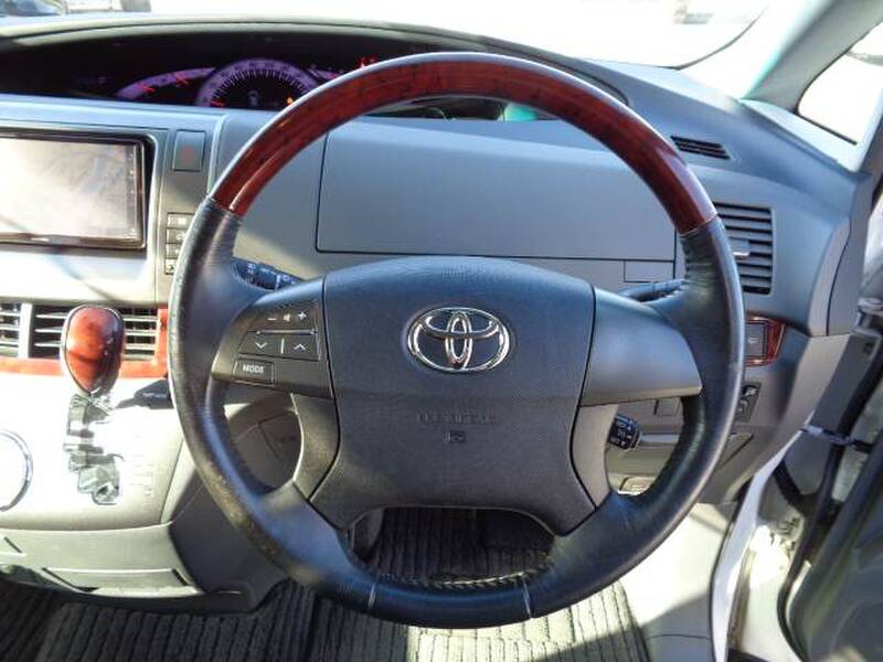 TOYOTA ESTIMA (PREVIA)