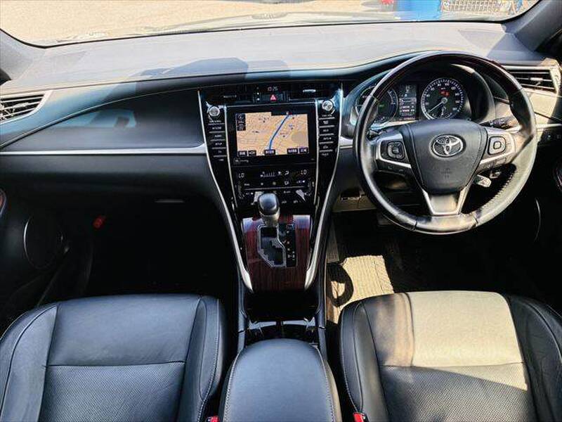 TOYOTA HARRIER HYBRID