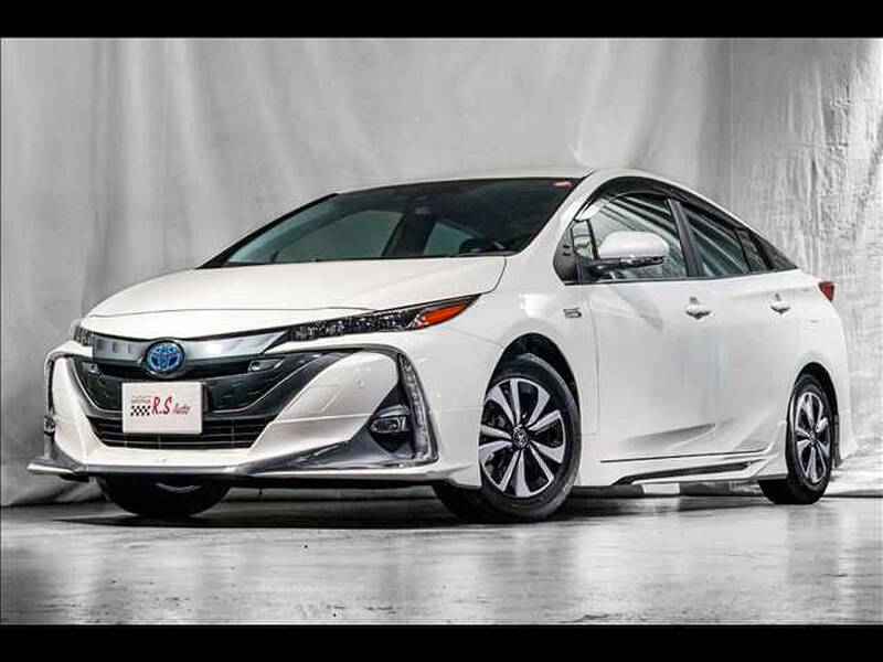 TOYOTA PRIUS PHV