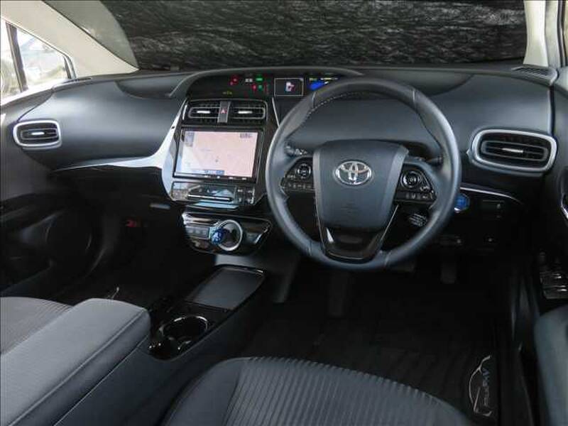 TOYOTA PRIUS PHV