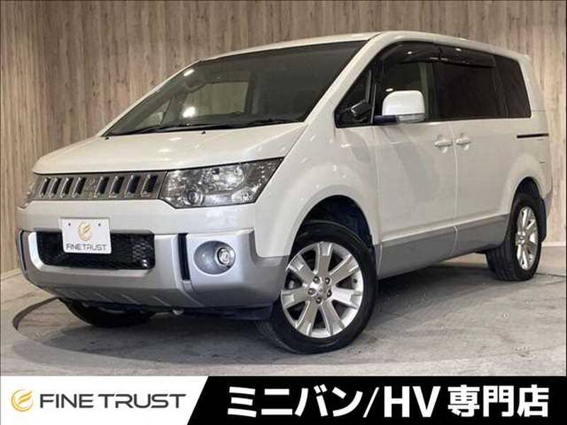 MITSUBISHI DELICA D5