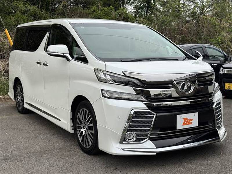 TOYOTA VELLFIRE