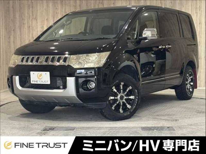 MITSUBISHI DELICA D5