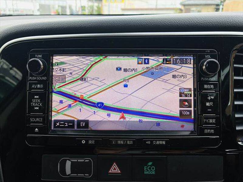 MITSUBISHI OUTLANDER PHV