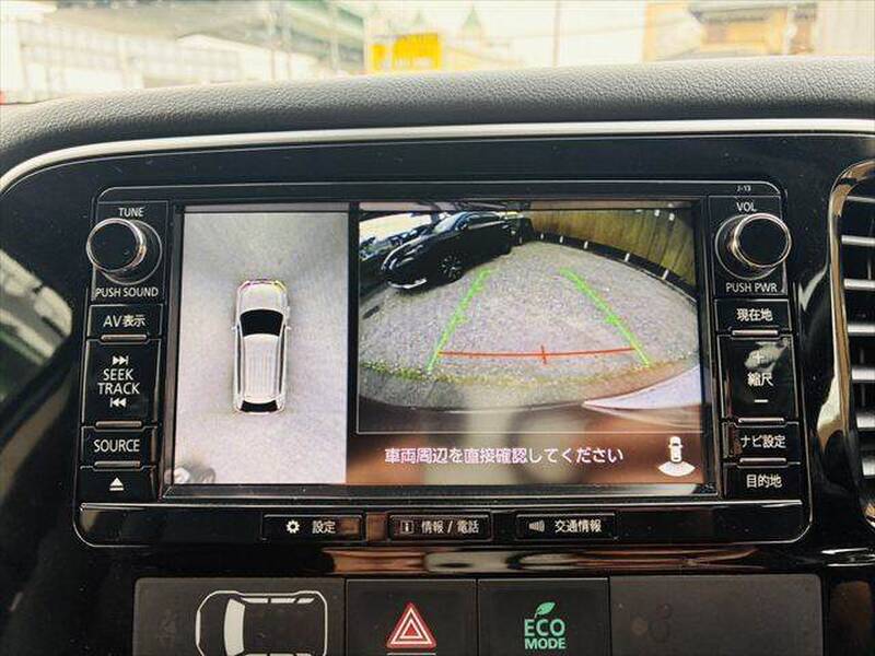 MITSUBISHI OUTLANDER PHV