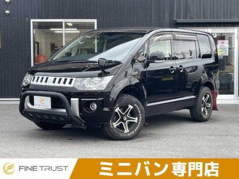 MITSUBISHI DELICA D5
