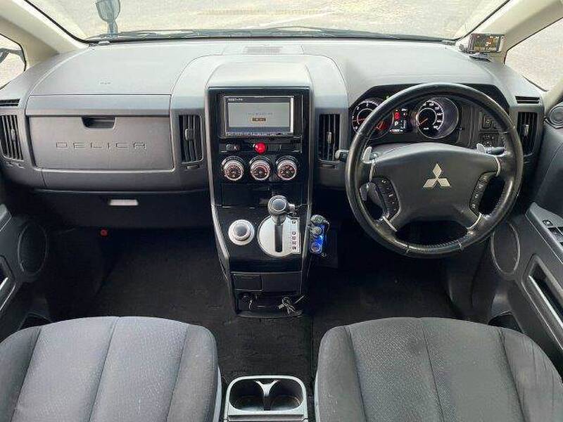 MITSUBISHI DELICA D5