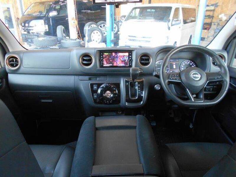 NISSAN CARAVAN (URVAN)