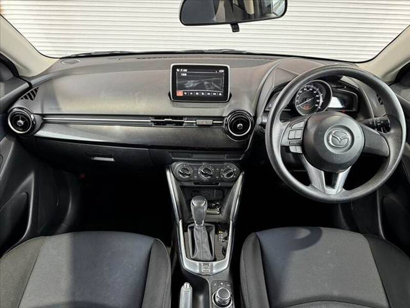 MAZDA DEMIO (MAZDA2)