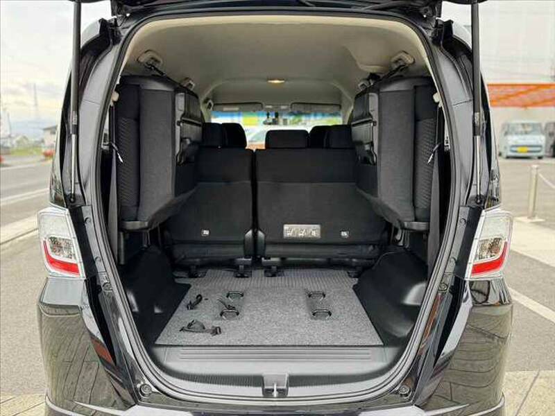 HONDA FREED HYBIRD