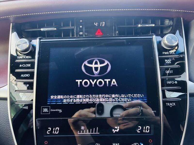 TOYOTA HARRIER HYBRID