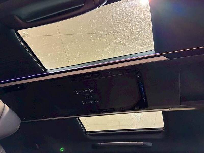 TOYOTA VELLFIRE HYBRID