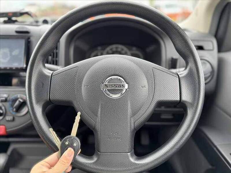 NISSAN AD