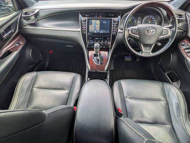 TOYOTA HARRIER HYBRID